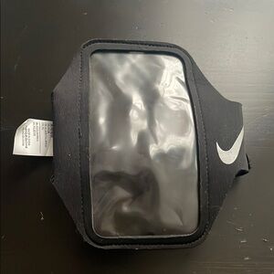 Nike Black Fitness Armband with Transparent Screen